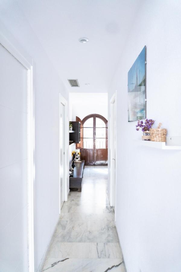 Muy Centrico Apto. En Tipico Patio Sevillano المظهر الخارجي الصورة